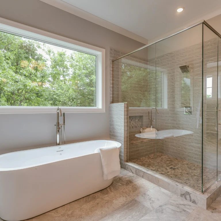 Stand-Up Shower vs. Bathtub: Which Should You Choose?