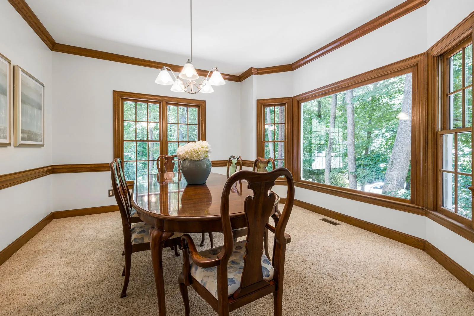 Elegant remodeled dining room by a Bellevue-area remodeler