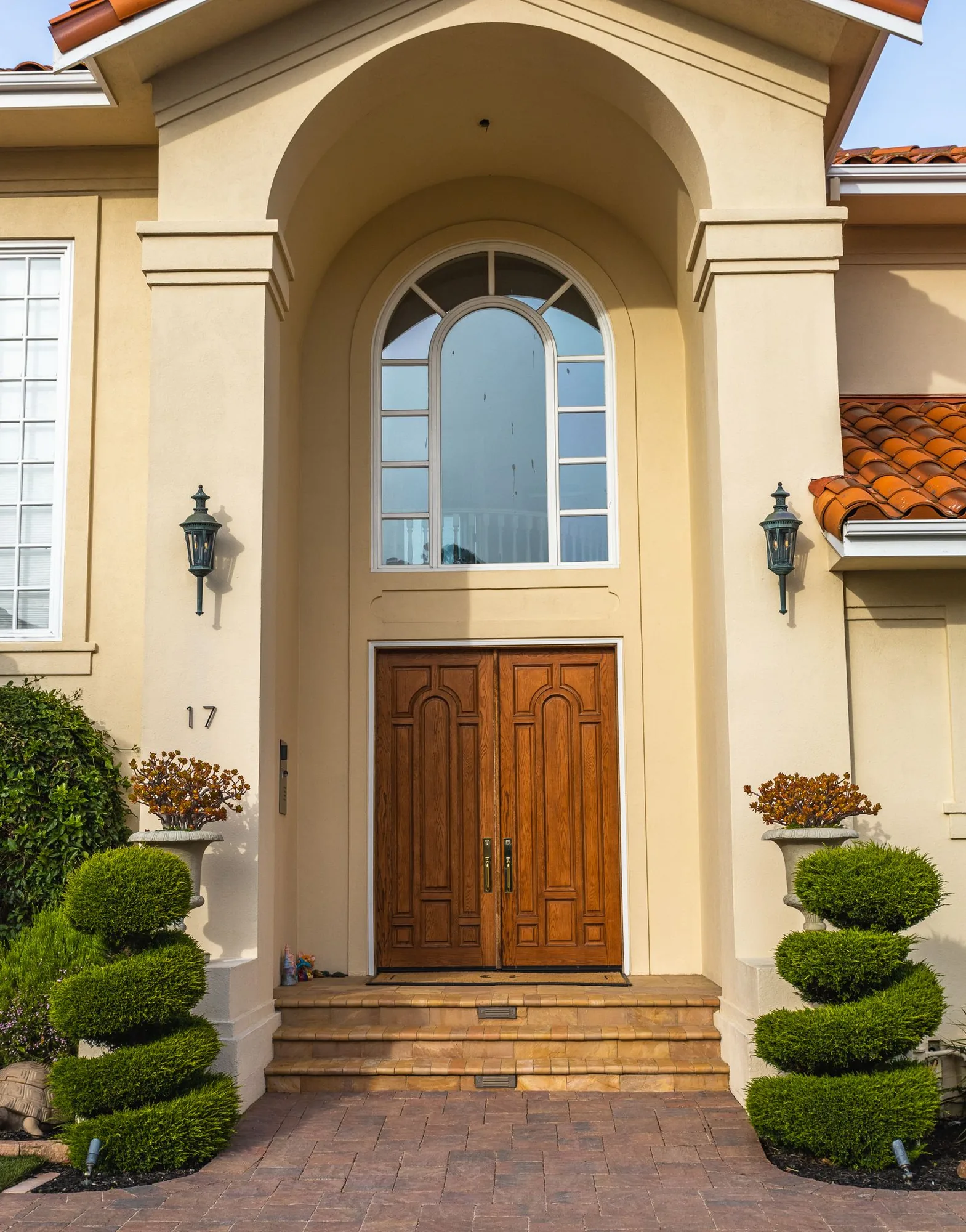 Welcoming front entryway and porch by a Bellevue-area remodeler
