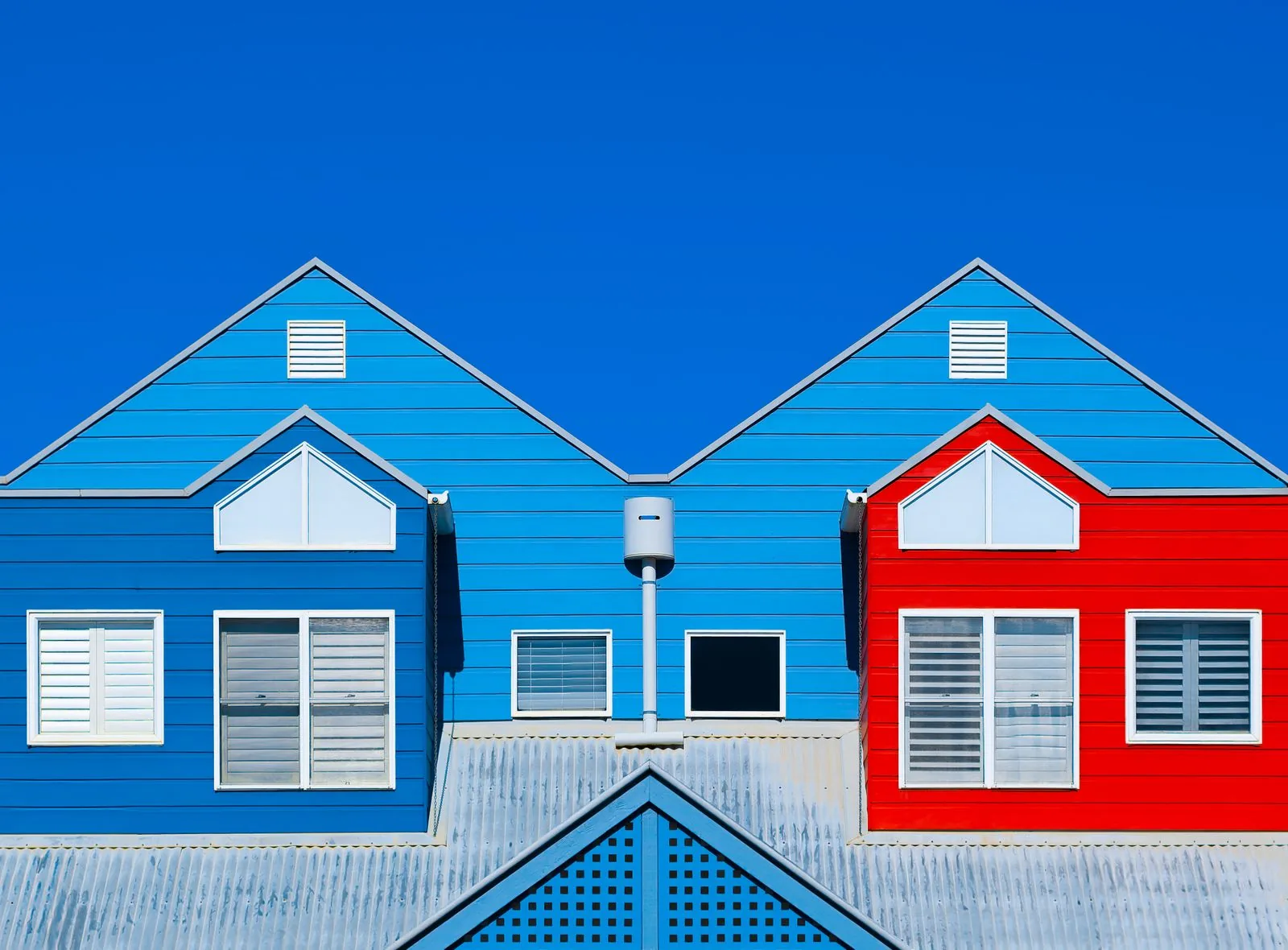 Freshly painted home exterior by a Bellevue-area remodeler