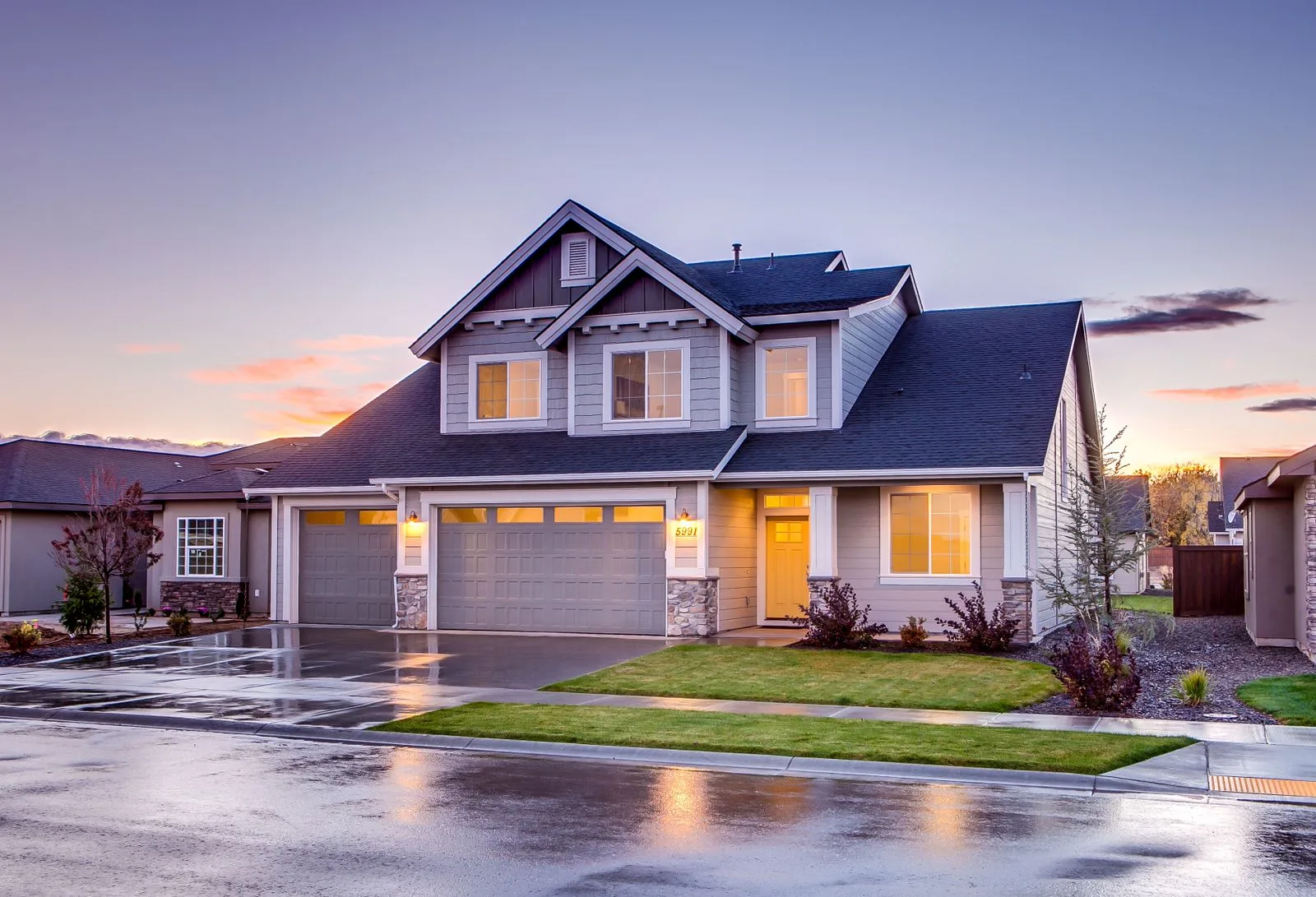 Two-story home exterior in a Pacific Northwest home
